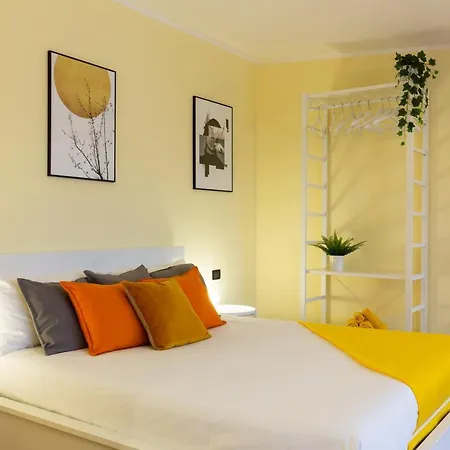 Gorla Skyline - Top Floor Apartment Milan Exterior photo